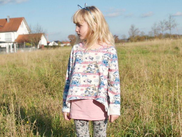 Preview: Sweat Stoff little Winter - Mädchen mit Vogel