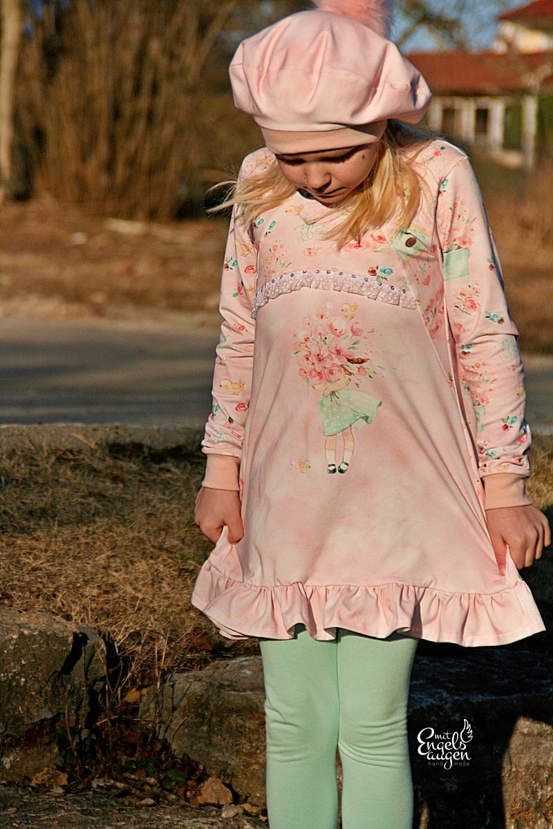 Eigenproduktion Panel "Best Friends"