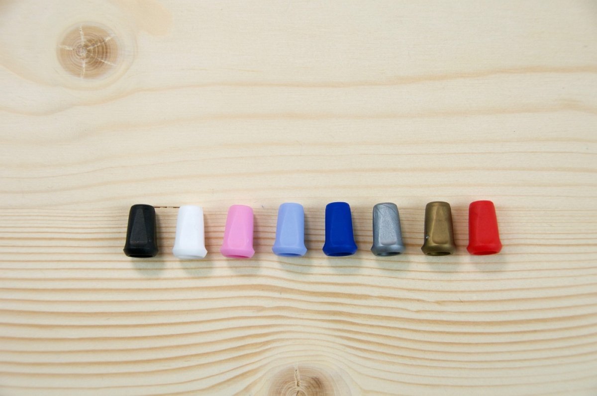 1 Stück Kordelende Kunststoff grau