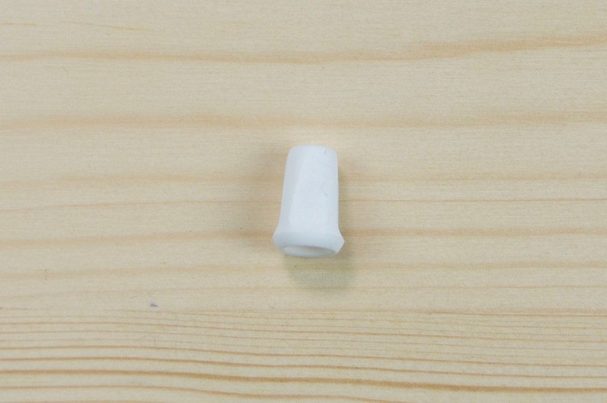 1 Stück Kordelende Kunststoff weiß