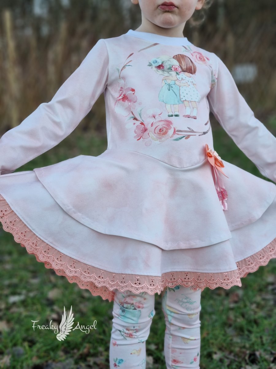 Eigenproduktion Panel "Best Friends"